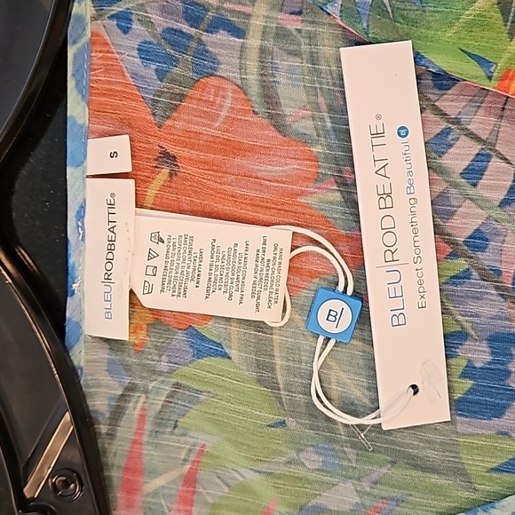 💕BLEU ROD BEATTIE💕 Chiffon Cover-Up Caftan ~ Tropical Flight Print Small S NWT - Picture 11 of 12